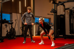 PT training female member