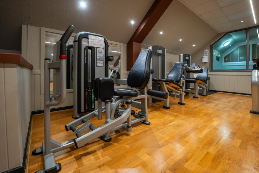 Danbury weight equipment